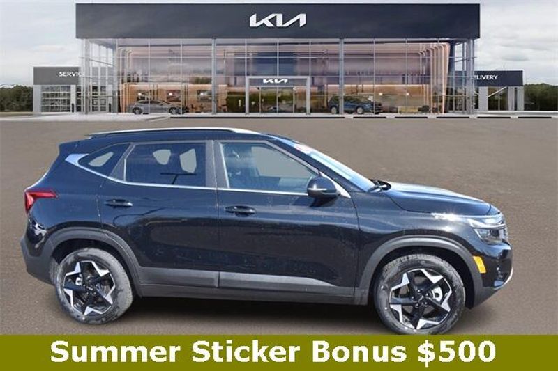 2025 Kia Seltos EXImage 2