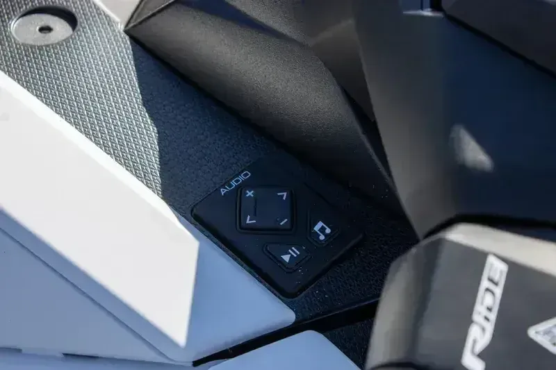 NEW 2026 YAMAHA VX CRUISER HO WITH AUDIO Image 10