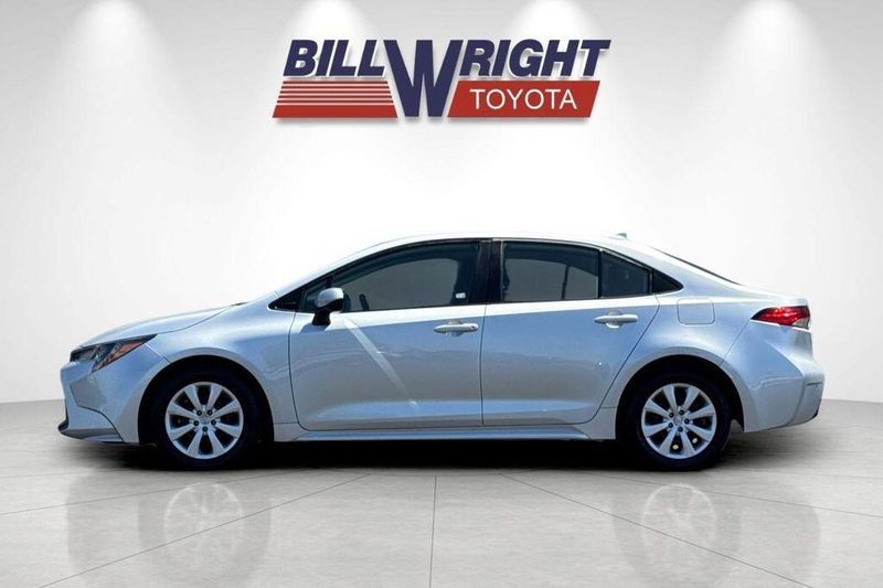 Used 2025 Toyota Corolla LEImage 6