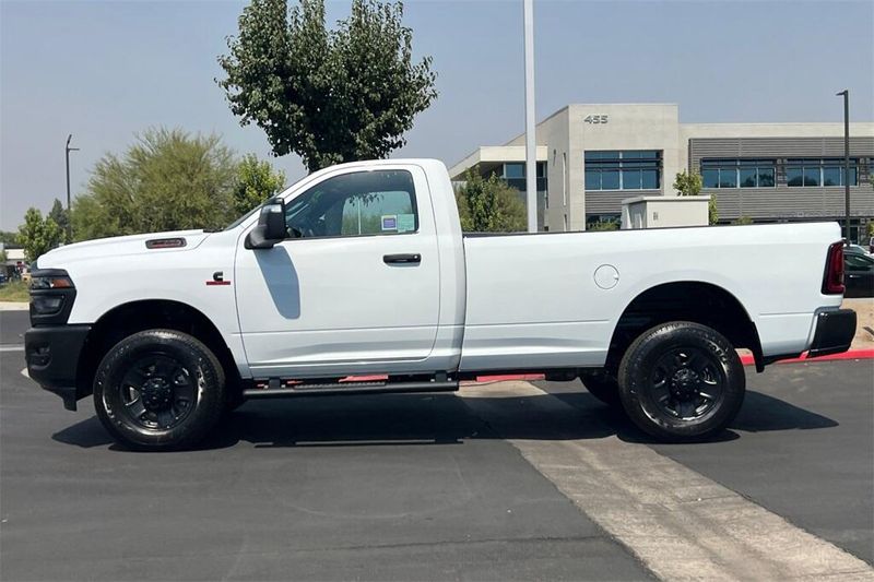 2026 Ram 2500 Tradesman photo 7