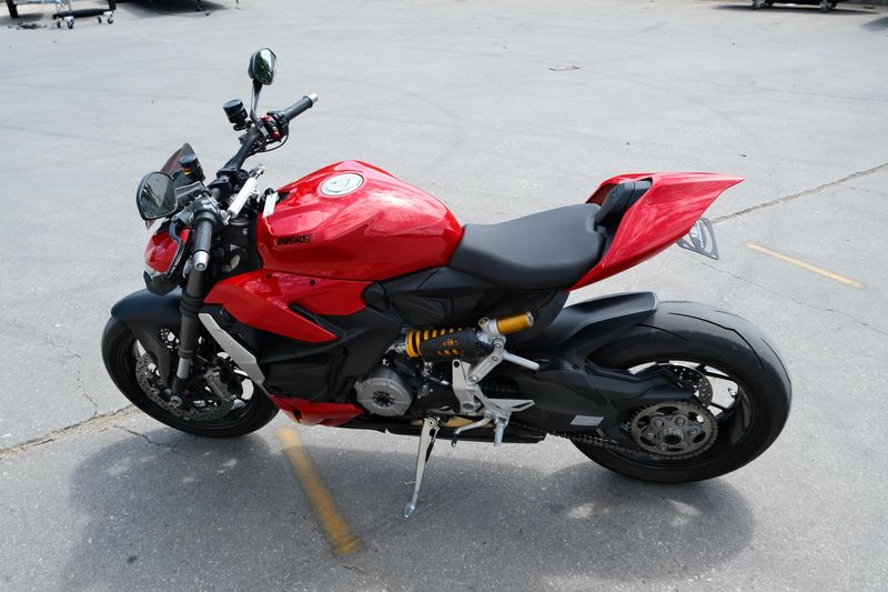 Used 2022 Ducati STREETFIGHTER V2 RED AND BLACK Image 7