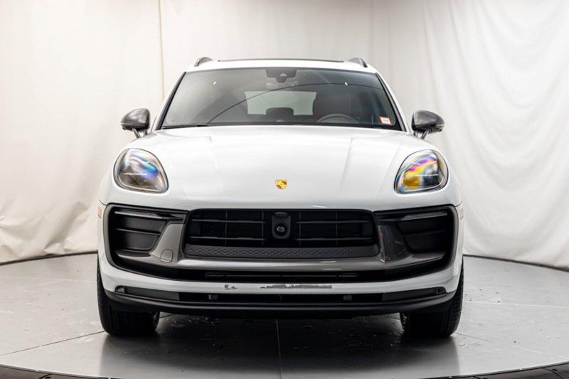 2024 Porsche Macan T in a Carrara White Metallic exterior color and Black w/Chalk Stitchinginterior. Lotus Manhattan 347-395-5714 lotusmanhattan.com 