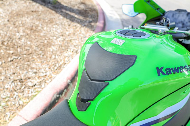 NEW 2026 KAWASAKI NINJA ZX10R ABS Image 5