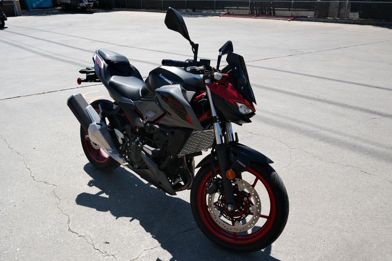 USED 2025 KAWASAKI Z500 SE ABS Image 1