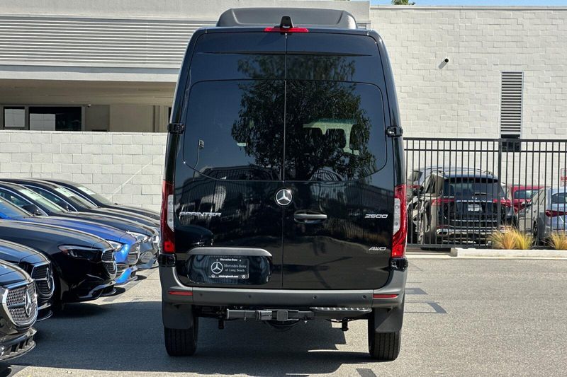 New 2026 Mercedes-Benz Sprinter 2500 Passenger 144 WBImage 5