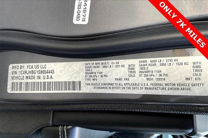 Used 2025 Jeep Grand Cherokee LimitedImage 32