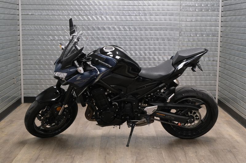 USED 2022 KAWASAKI Z900 ABS Image 6