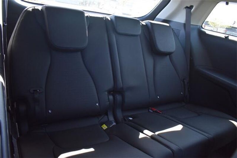 2025 Kia Carnival SX PrestigeImage 16