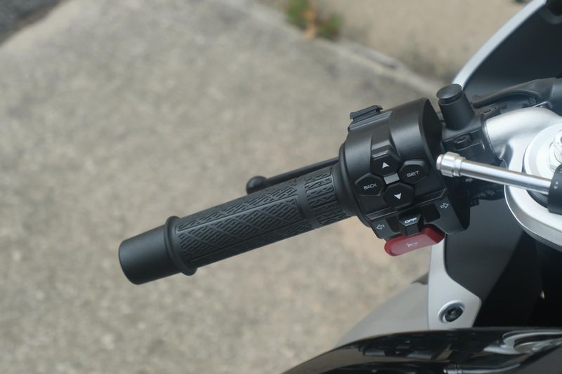 2025 CFMOTO 675 SS NEBULA BLACK Image 13