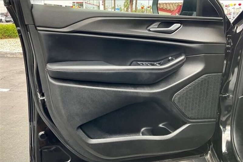 2023 Jeep Grand Cherokee LaredoImage 22