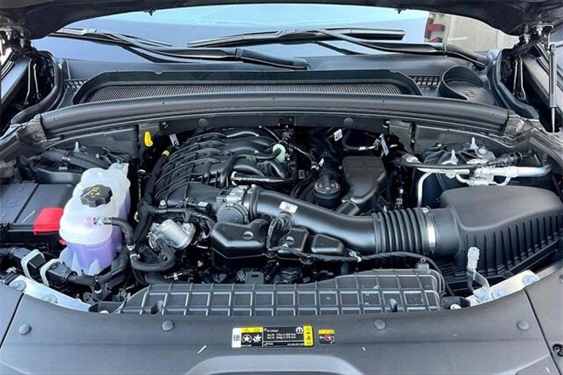 New 2025 Jeep Grand Cherokee Laredo X 4x4Image 9