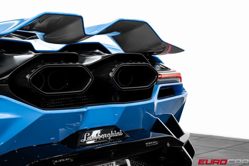 Used 2025 Lamborghini Revuelto *HIGH GLOSS STYLE PACKAGE * PASSENGER DISPLAY*Image 24