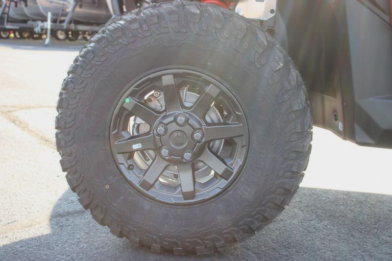 NEW 2026 POLARIS XPEDITION ADV 5 NORTHSTAR Image 9