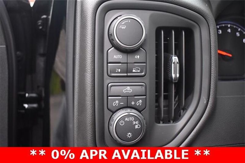 New 2025 Chevrolet Silverado 1500 CustomImage 24