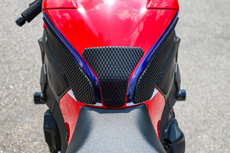 2022 Honda CBR1000RR ABS Image 16