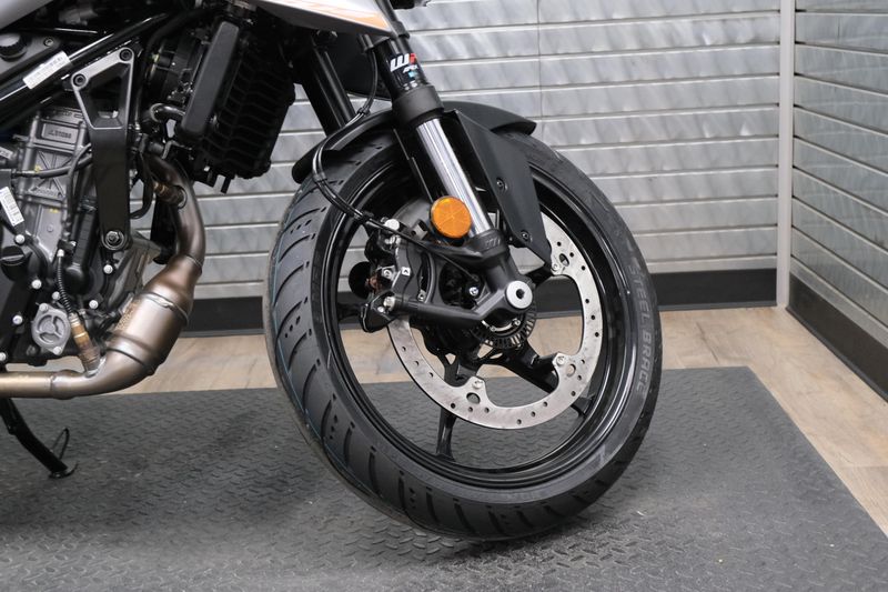NEW 2026 KTM 250 DUKE Image 12