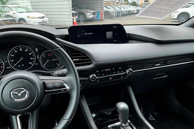 Used 2025 Mazda Mazda3 2.5 S Preferred PackageImage 6