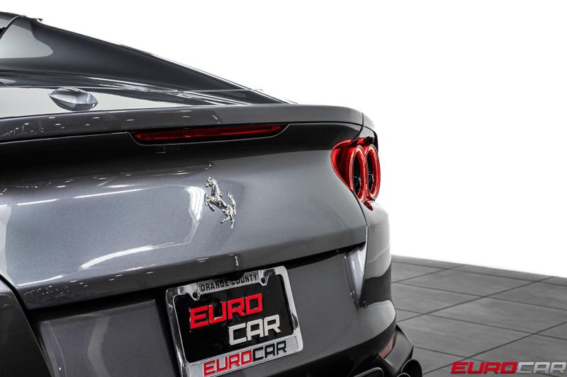 2022 Ferrari 812 GTS *AIRBRUSHED SCUDERIA LOGO * SUSPENSION LIFTER*Image 21