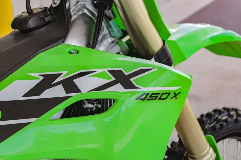 2025 Kawasaki KX 450X LIME GREENImage 17