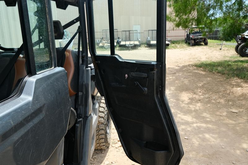 Used 2022 Can-Am DEFENDER LIMITED CAB HD10 GRAY Image 12