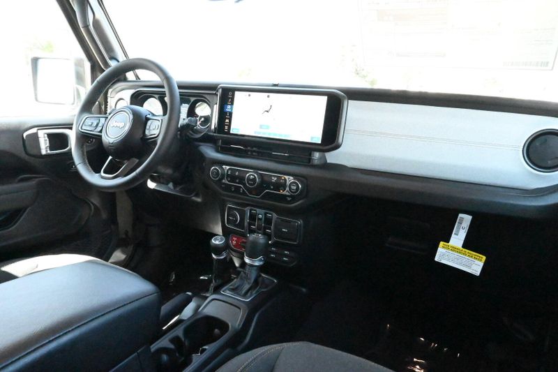 2025 Jeep Wrangler WillysImage 14