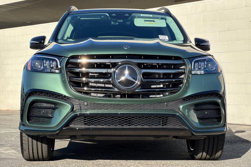 New 2026 Mercedes-Benz GLS 450Image 3