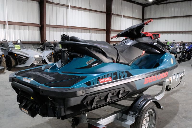 2018 SEADOO WAKE 155  in a BLUE exterior color. Family PowerSports (877) 886-1997 familypowersports.com 