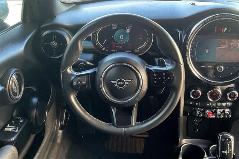 2023 Mini Cooper Hardtop Base photo 4