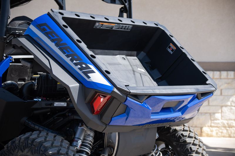 2024 Polaris GENERAL XP 4 1000 ULTIMATE BLUEImage 21