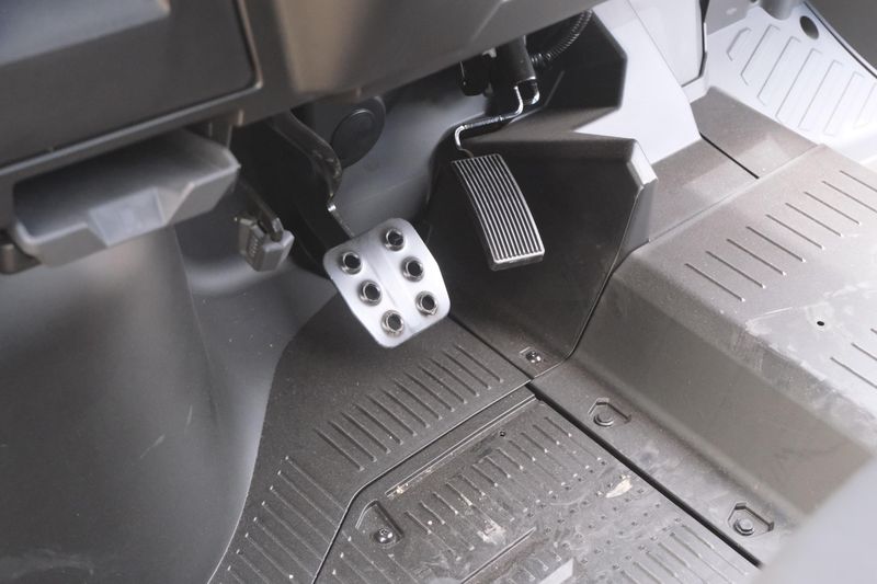 NEW 2026 CAN-AM DEFENDER MAX XT HD11 Image 27