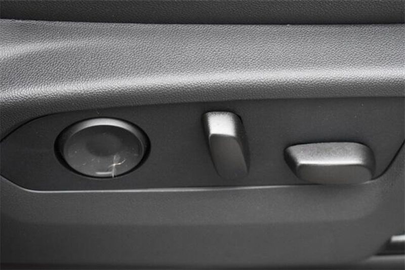 New 2026 Chevrolet Tahoe PremierImage 13