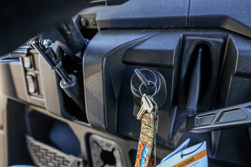 NEW 2026 POLARIS RANGER CREW 1000 PREMIUM Image 8
