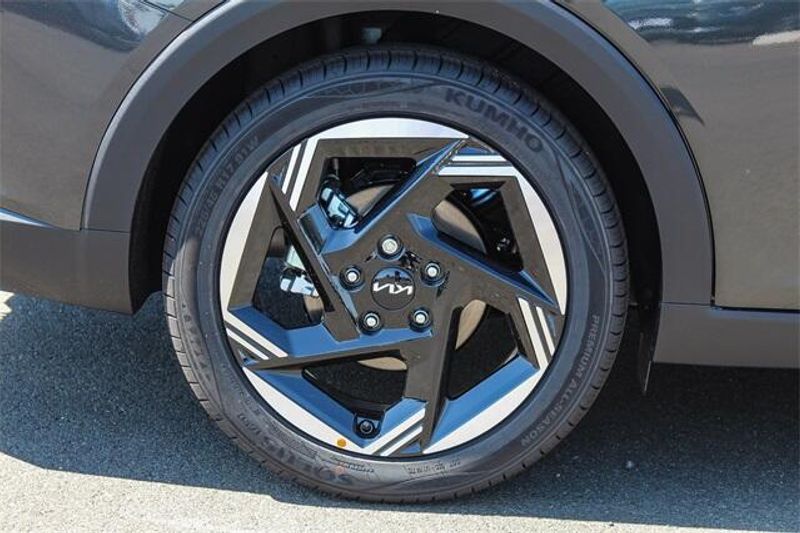 New 2025 Kia K4 EXImage 19