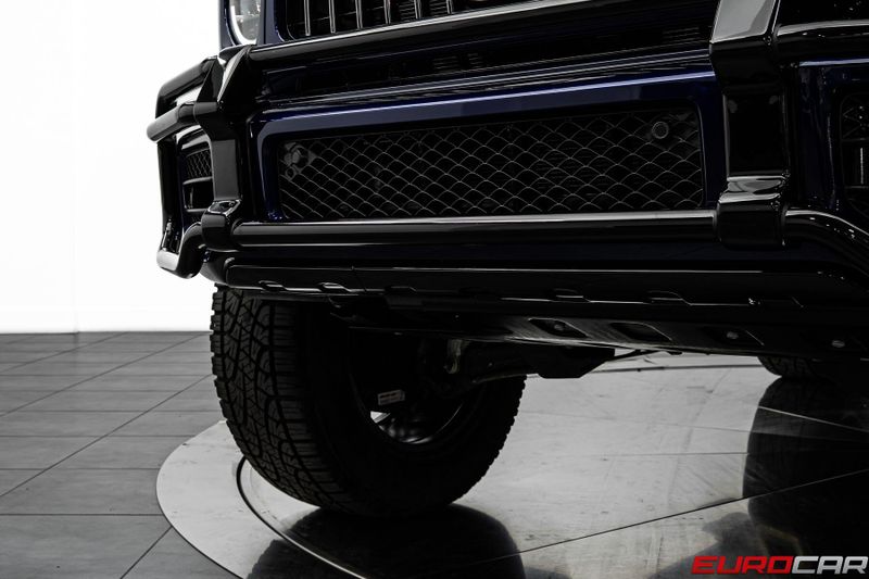 2022 Mercedes-Benz G-Class G 63 AMG 4x4 *AMG NIGHT PACKAGE PLUS * CARBON EXTEImage 12