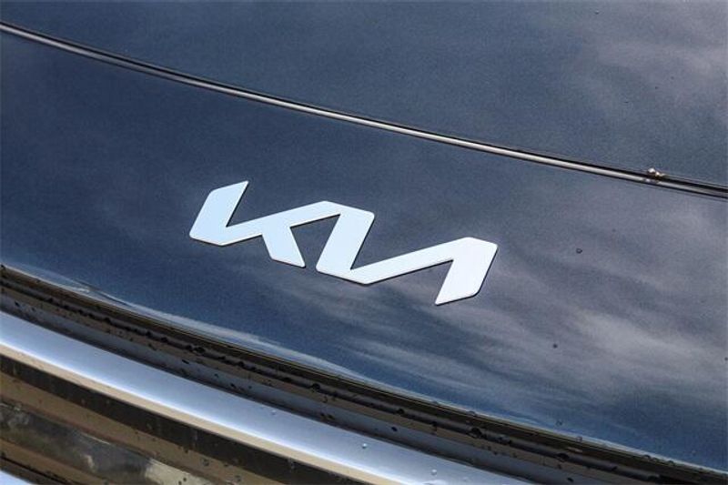 New 2025 Kia Niro EXImage 14