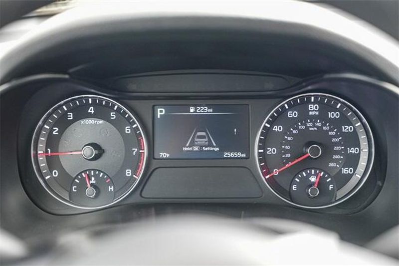 2024 Kia Forte LXImage 23