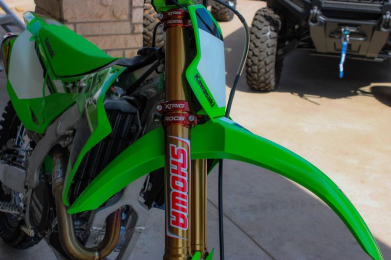 2025 Kawasaki KX450SR LIME GREEN Image 22