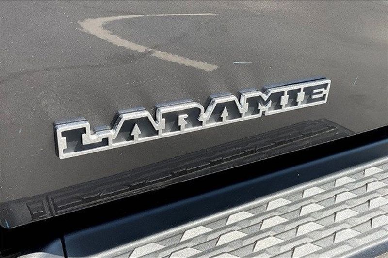 2024 RAM 3500 Laramie Crew Cab 4x4 6