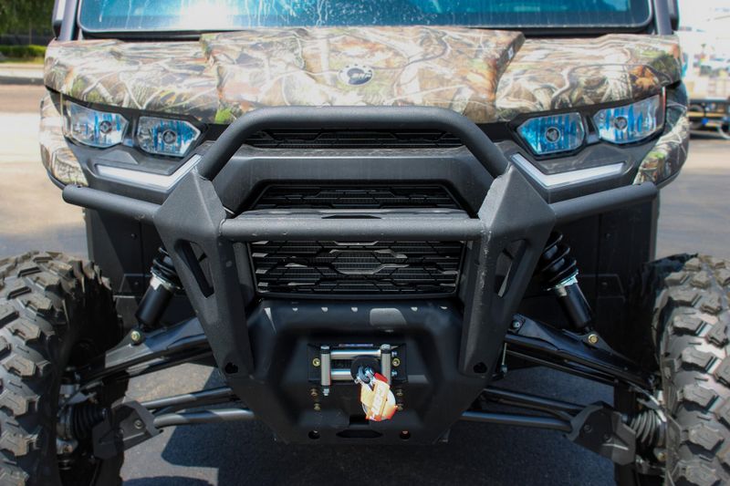 2025 Can-Am DEFENDER MAX LIMITED CAB HD10 WILDLAND CAMO Image 6