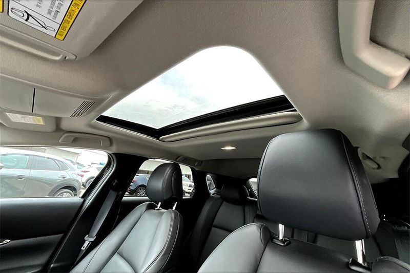 Used 2022 Mazda CX-30 2.5 S Preferred PackageImage 12