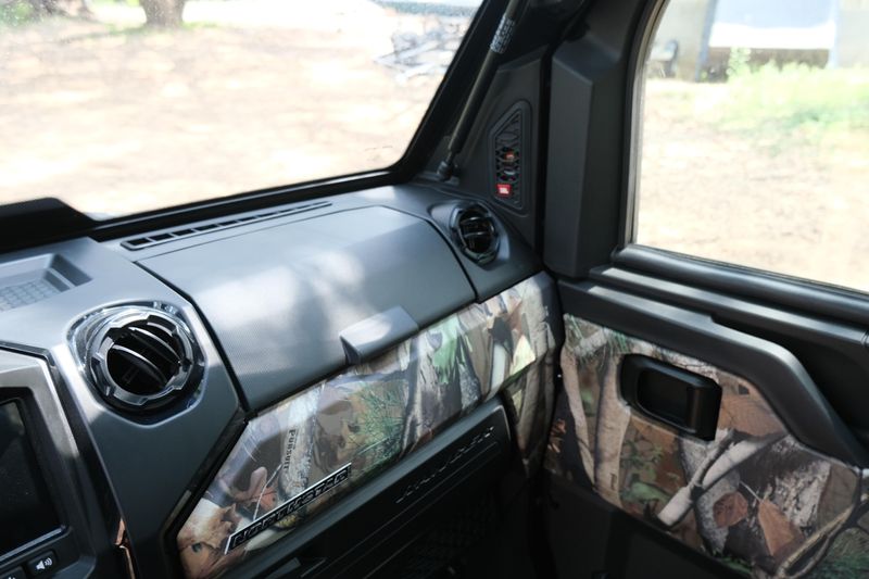 2025 Polaris RANGER CREW XD 1500 NORTHSTAR EDITION ULTIMATE PURSUIT CAMO Image 18