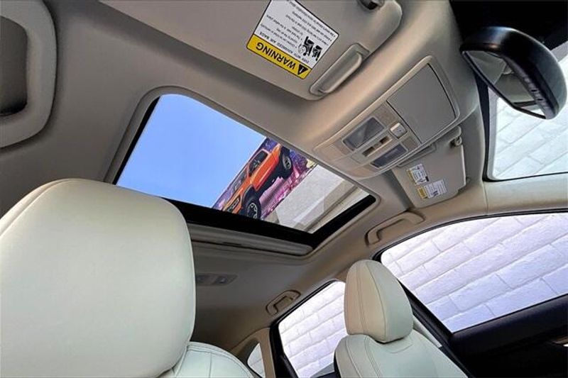 Used 2023 Mazda CX-5 2.5 S Premium PackageImage 29
