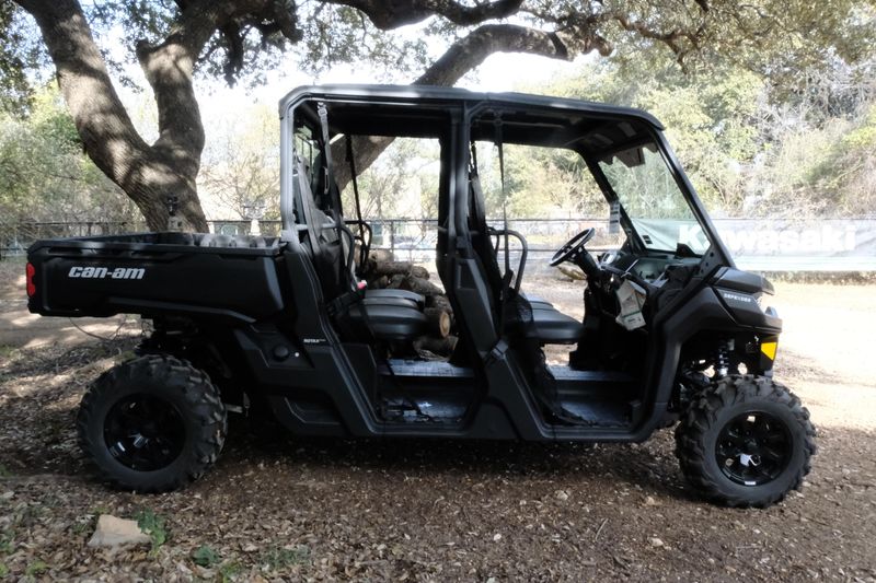 2025 Can-Am DEFENDER MAX DPS HD10 STEALTH BLACKImage 24