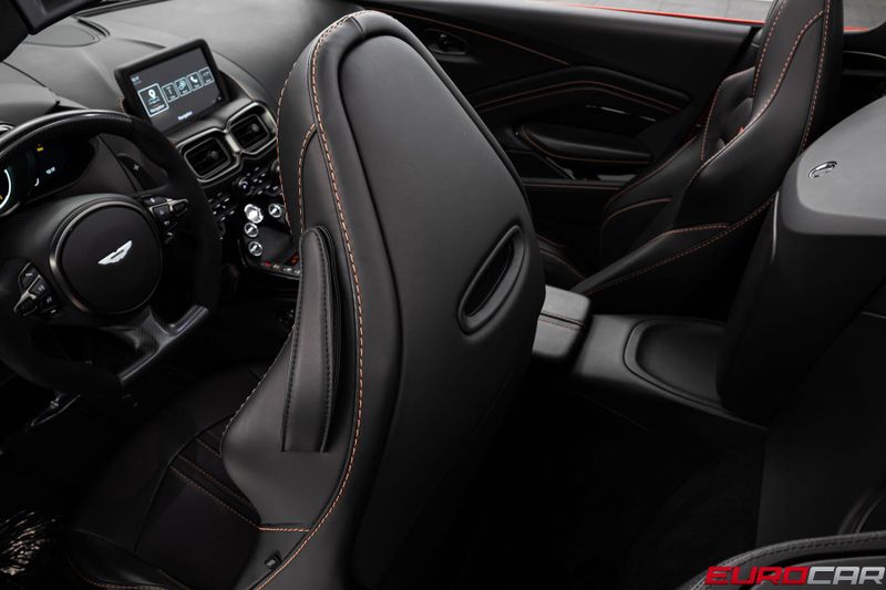 2022 Aston Martin Vantage Roadster *SPECIAL FACTORY PAINT * IMMACULATE CONDITION*Image 40