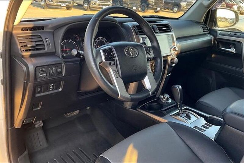 2020 Toyota 4Runner SR5Image 12