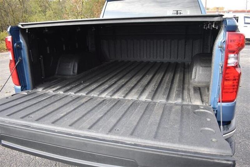 Used 2024 Chevrolet Silverado 1500 LTImage 19