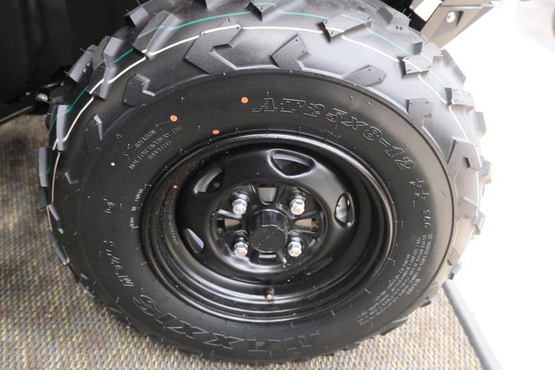 NEW 2026 HONDA FOREMAN 4X4 EPS  in a HERO RED exterior color. Family PowerSports (877) 886-1997 familypowersports.com 