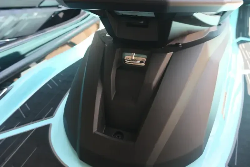 2025 Yamaha VX LIMITED HO MINT Image 8