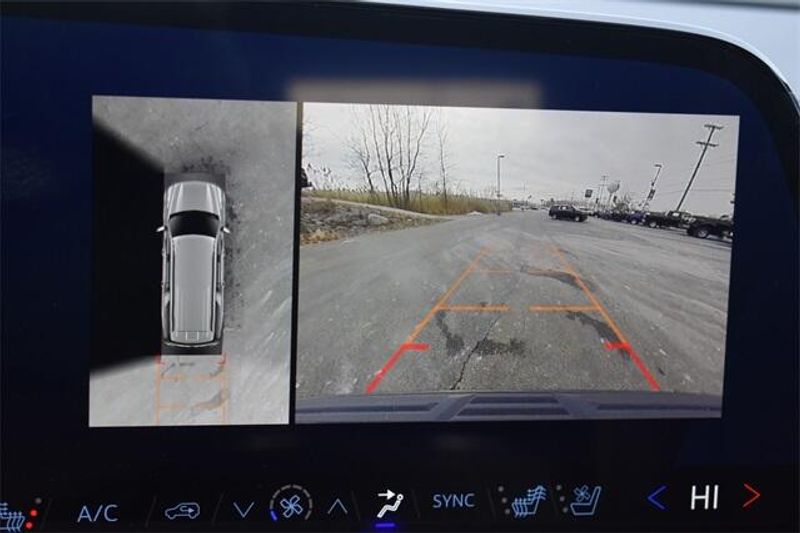 2025 Chevrolet Suburban PremierImage 37