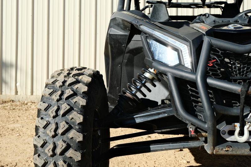 USED 2025 CAN-AM MAVERICK X3 MAX X RS TURBO RR WITH SMARTSHOX Image 10